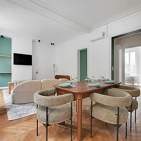 Elegant In Neuilly-sur-seine A Charming Retreat Paris