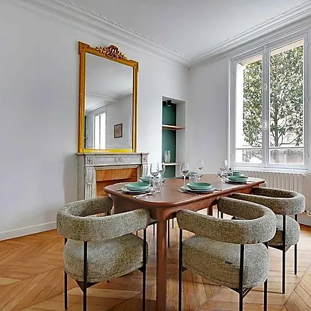 Elegant In Neuilly-sur-seine A Charming Retreat Apartamento *