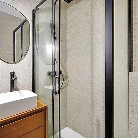 Διαμέρισμα Elegant In Neuilly-sur-seine A Charming Retreat