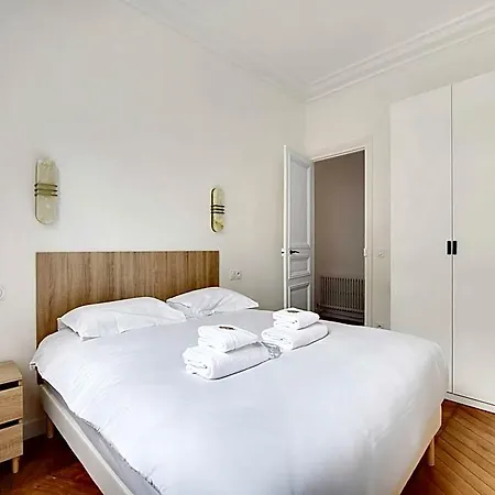 Διαμέρισμα Elegant In Neuilly-sur-seine A Charming Retreat Παρίσι